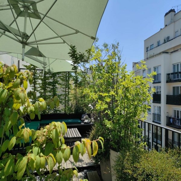 Balcoon paysagiste terrasse paris 20 parasol mural umbrosa