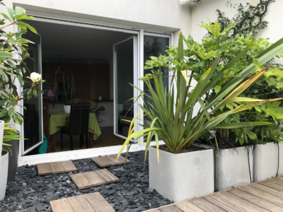 Quels materiaux choisir pour remplacer les dalles beton sur plots de ma terrasse